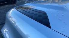 Land Rover Defender 2.0 P300 X-Dynamic HSE 90 3dr Auto Petrol Estate